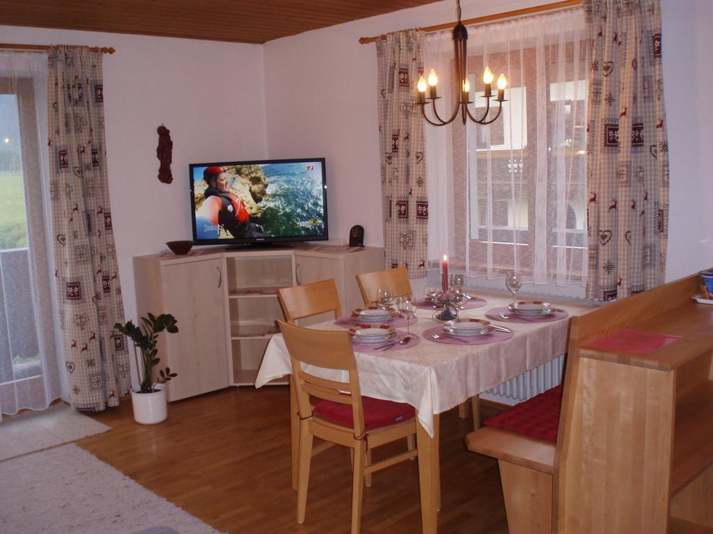 Ferienwohnungen - Haus Zierl Reith bei Kitzbuehel Ruang foto